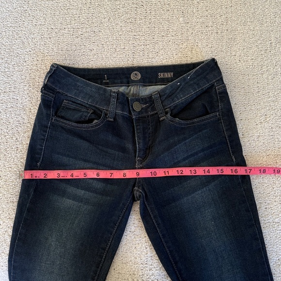 Juniors' SO® High-Rise Women's Dark Blue Skinny Jeans - Picture 7 of 9